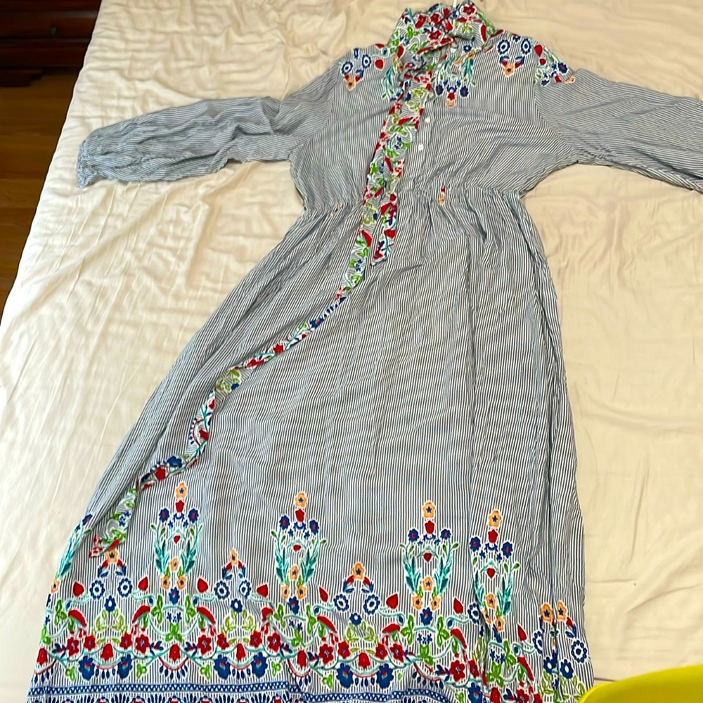 Cute blue floral dress.